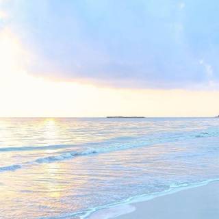 iPhone 13 beach wallpaper