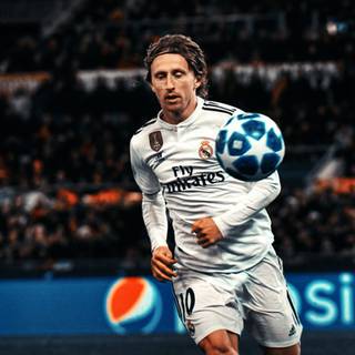 Modric iPhone wallpaper