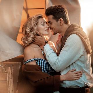 Romantic boy and girl wallpaper