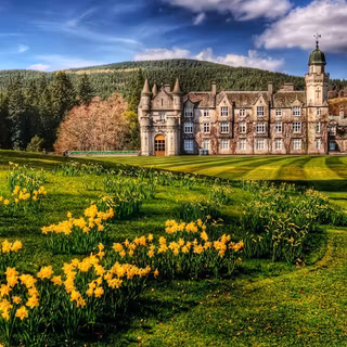 English castle wallpaper