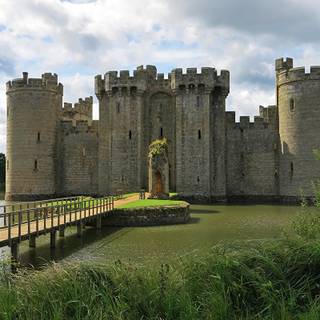 English castle wallpaper
