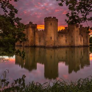 English castle wallpaper