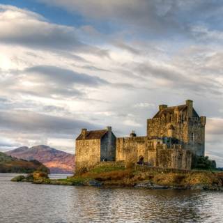 English castle wallpaper