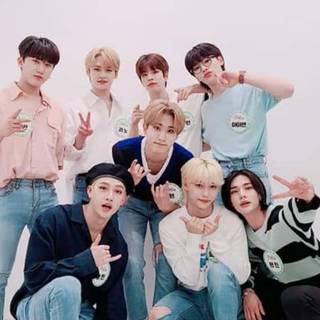 BTS and Stray Kids wallpaper