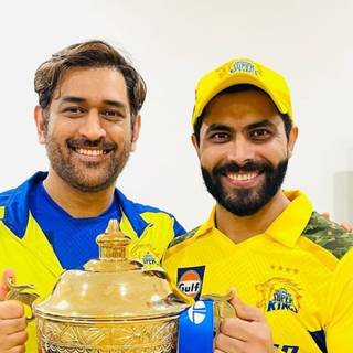Dhoni trophy wallpaper