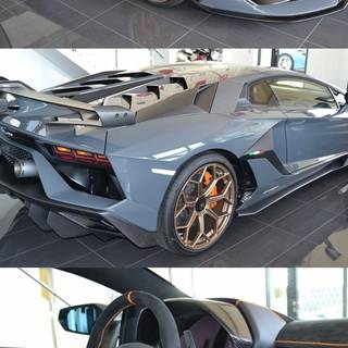 Lamborghini Aventador SVJ iPhone 11 wallpaper