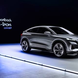 Audi Q4 e-tron wallpaper