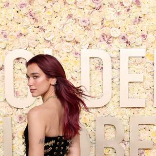 Dua Lipa 2024 wallpaper