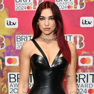 Dua Lipa 2024 wallpaper