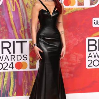 Dua Lipa 2024 wallpaper