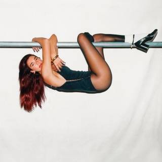 Dua Lipa 2024 wallpaper