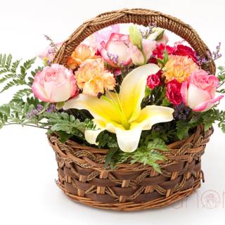 Spring baskets wallpaper