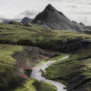 iPhone river wallpaper