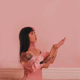 Melanie Martinez iPhone wallpaper
