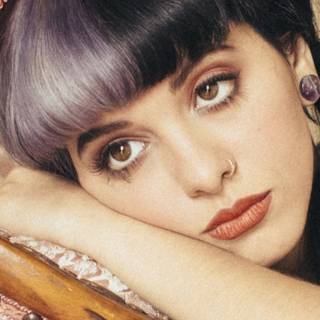 Melanie Martinez iPhone wallpaper