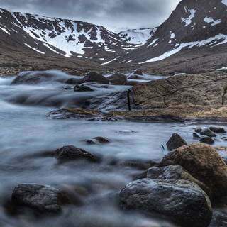 iPhone river wallpaper