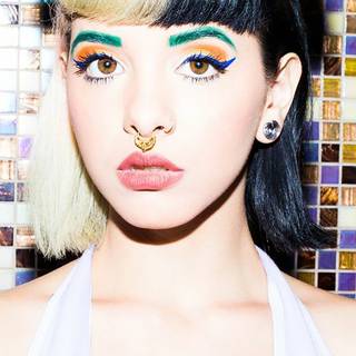 Melanie Martinez iPhone wallpaper