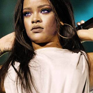 Rihanna phone wallpaper