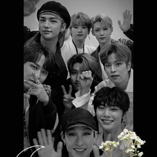 Stray Kids dark wallpaper
