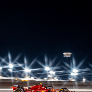 Ferrari logo phone wallpaper