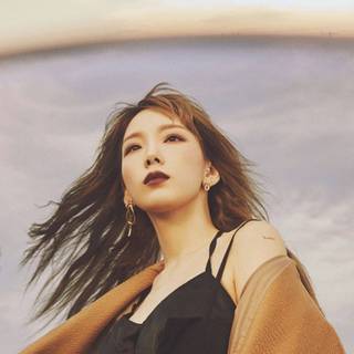 Taeyeon iPhone wallpaper
