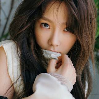 Taeyeon iPhone wallpaper