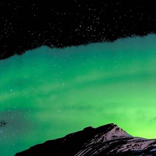 iPhone 15 oled wallpaper