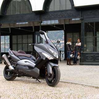 Yamaha TMAX 530 wallpaper