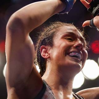 Alexa Grasso wallpaper