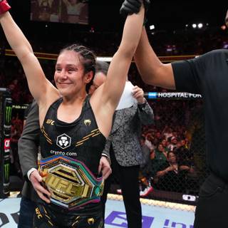 Alexa Grasso wallpaper