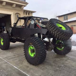 Car crawling wallpaper