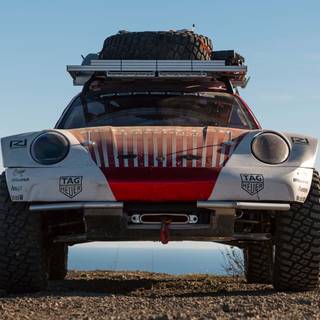 Car crawling wallpaper