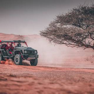 Car crawling wallpaper