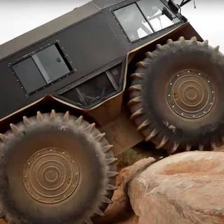 Car crawling wallpaper