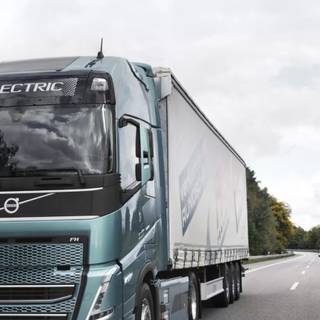 Volvo FH500 wallpaper