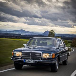 Mercedes-Benz W116 wallpaper