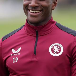 Moussa Diaby wallpaper