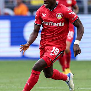 Moussa Diaby wallpaper