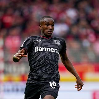 Moussa Diaby wallpaper