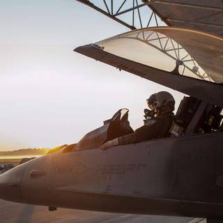 Fighter jet pilot wallpaper