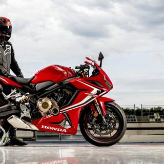 1366x768 motor wallpaper