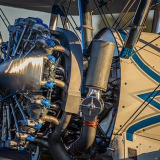 1366x768 motor wallpaper