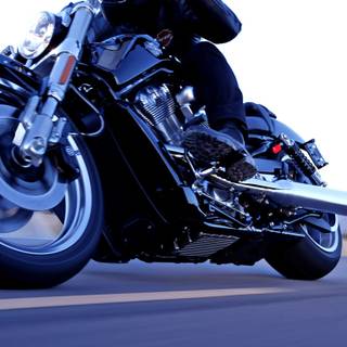 1366x768 motor wallpaper