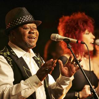 Papa Wemba wallpaper