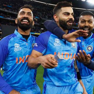 Hardik and Virat Kohli wallpaper