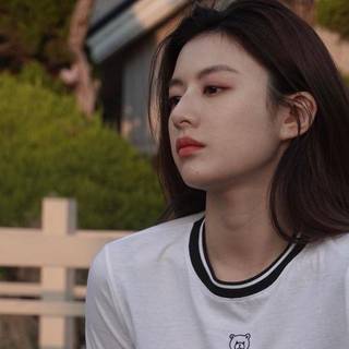 Go Youn-jung wallpaper