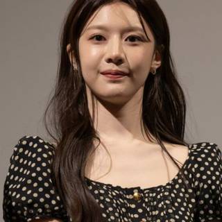 Go Youn-jung wallpaper