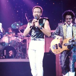 Earth, Wind & Fire wallpaper