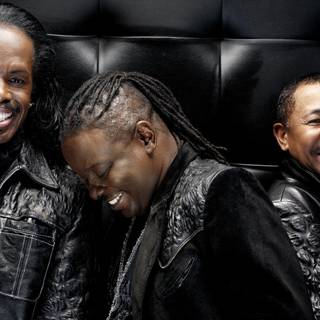 Earth, Wind & Fire wallpaper