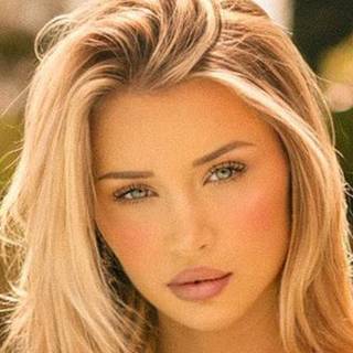 Mikayla Demaiter wallpaper